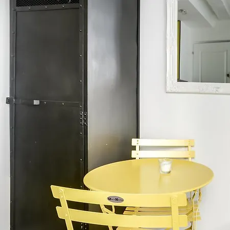 Studio Petits Carreaux * Parijs